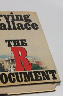 The R Document A Novel cover image