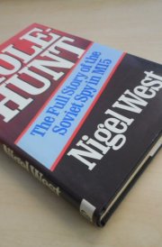 Molehunt The Full Story of the Soviet Spy in MI5