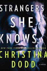 Strangers She Knows: Library Edition (Cape Charade)